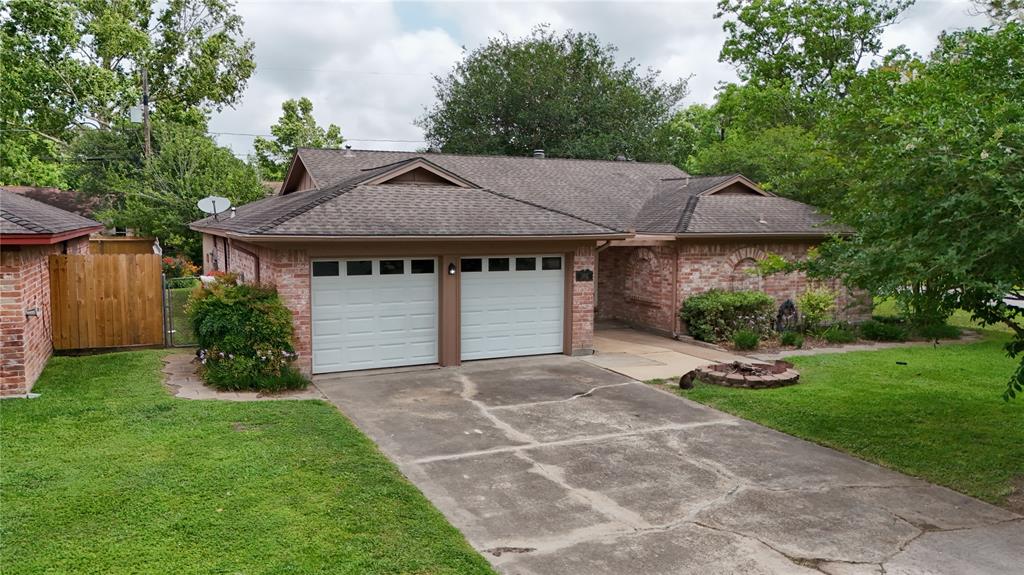 11902 25th Street, Santa Fe, Texas image 2