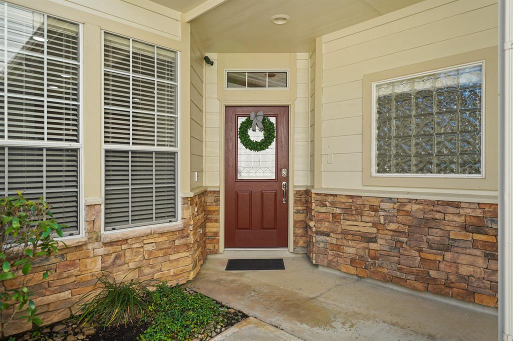 2031 Ridge Wood Lane, Sugar Land, Texas image 3