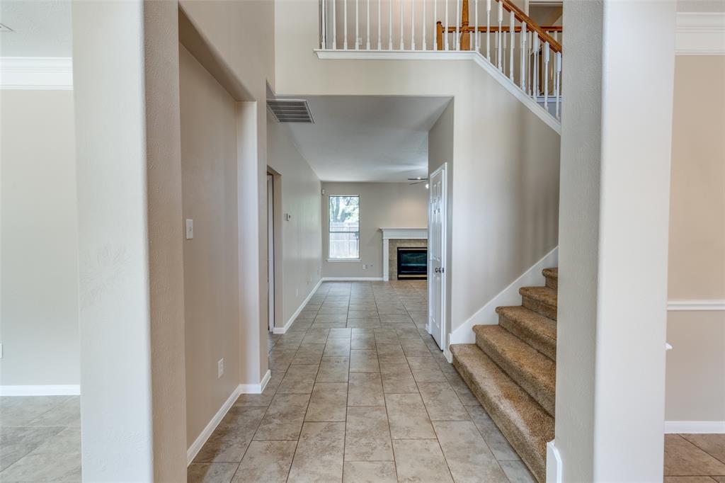 8106 Meadow Pond Drive, Missouri City, Texas image 6