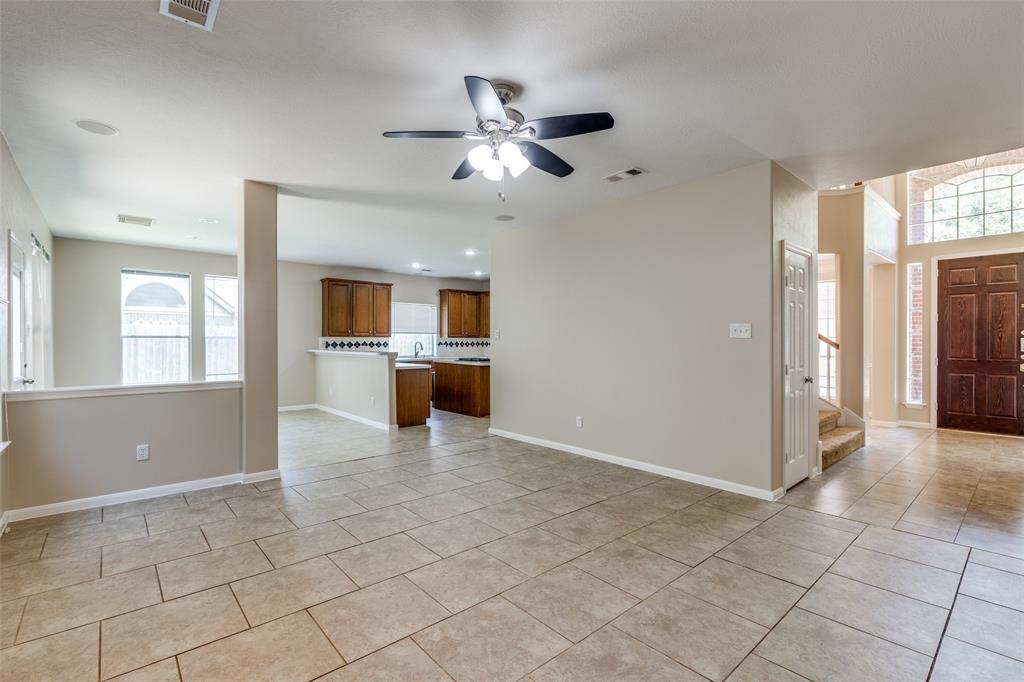 8106 Meadow Pond Drive, Missouri City, Texas image 10