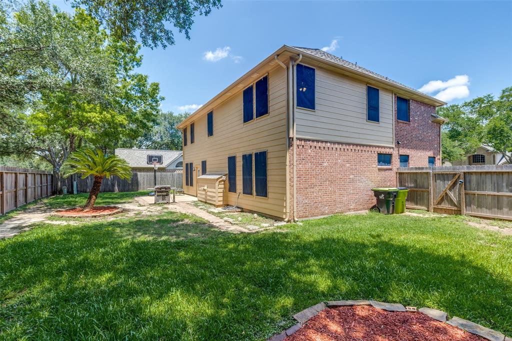 8106 Meadow Pond Drive, Missouri City, Texas image 36