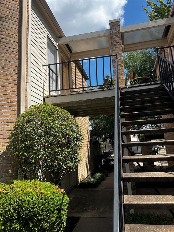3724 Woodchase Drive #3724, Houston, Texas image 3