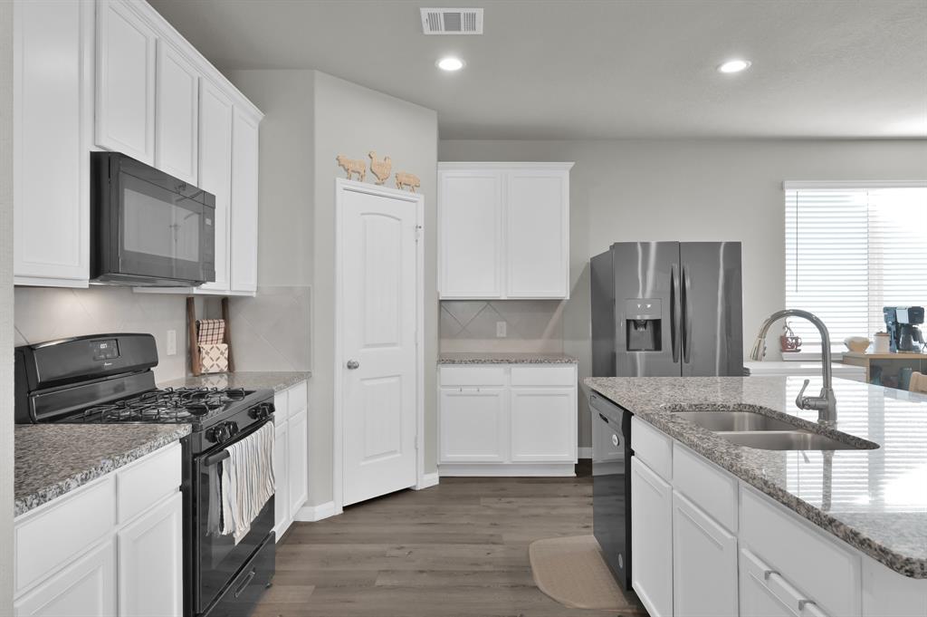 103 Pronghorn Drive, Huntsville, Texas image 13