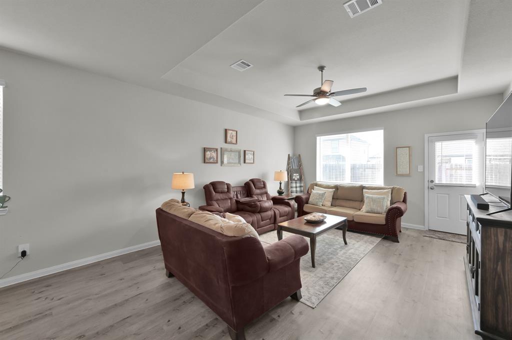 103 Pronghorn Drive, Huntsville, Texas image 4