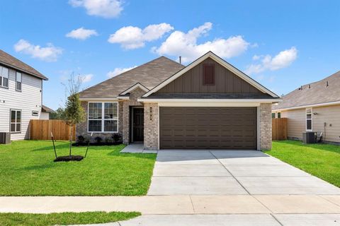 Single Family Residence in Huntsville TX 103 Laurel Oak Drive.jpg