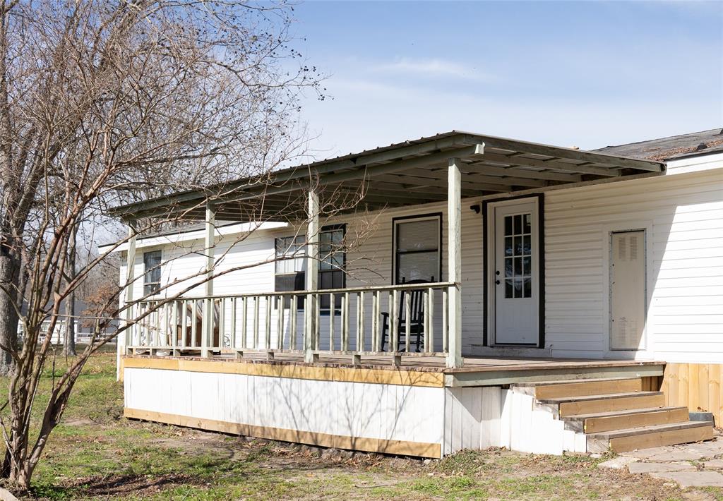 300 Hay Meadow Lane, Shepherd, Texas image 1