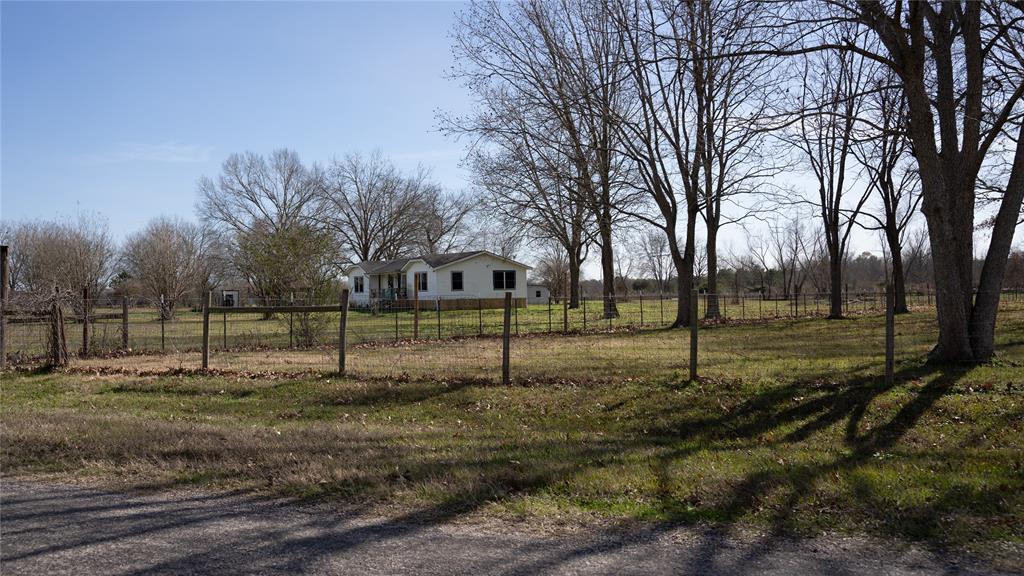 300 Hay Meadow Lane, Shepherd, Texas image 18