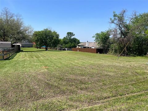 1 TBD Ridgecrest Dr Willis TX 77318