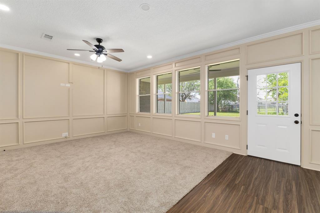 30 Colony Square, Angleton, Texas image 11