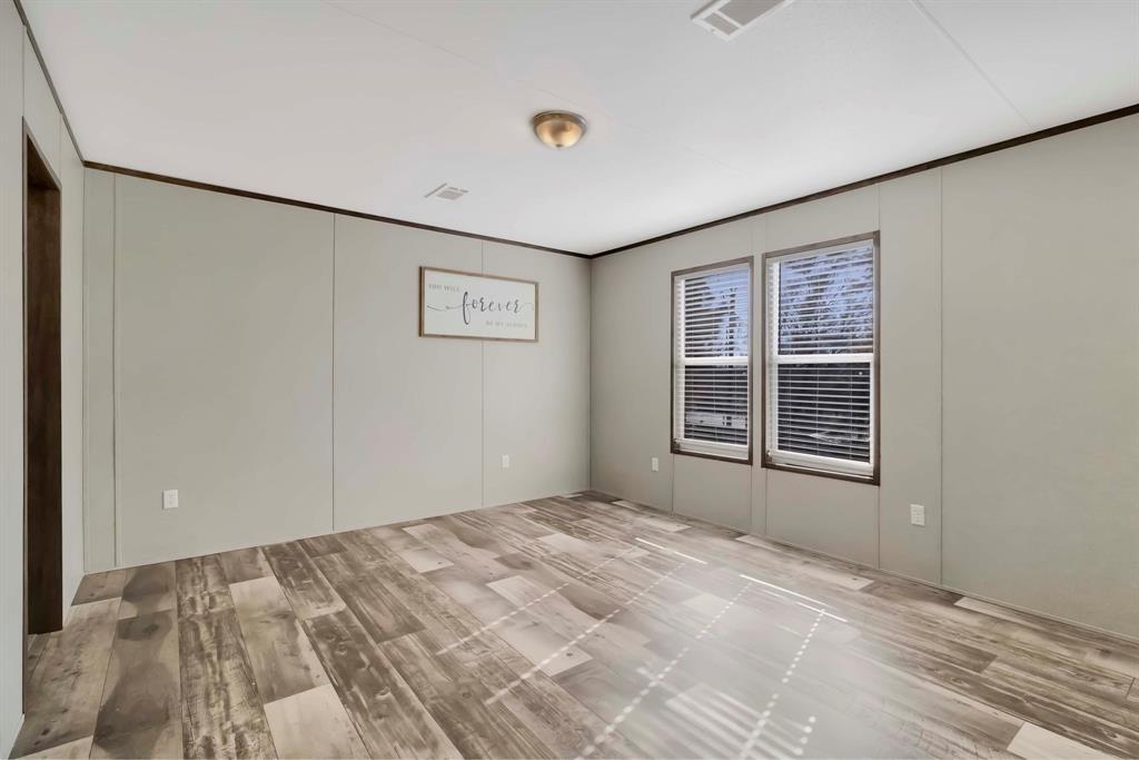 280 Holly Street, Goodrich, Texas image 13