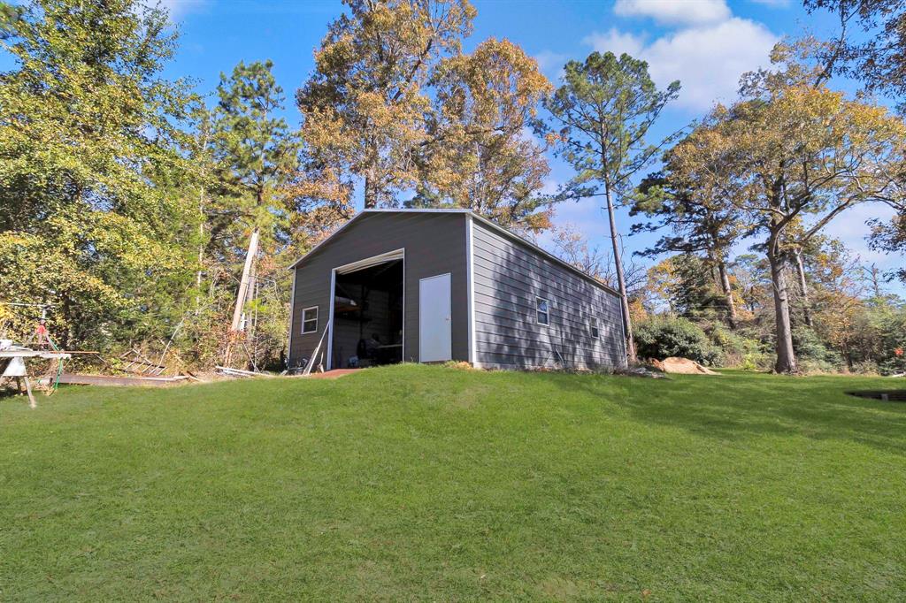 280 Holly Street, Goodrich, Texas image 4