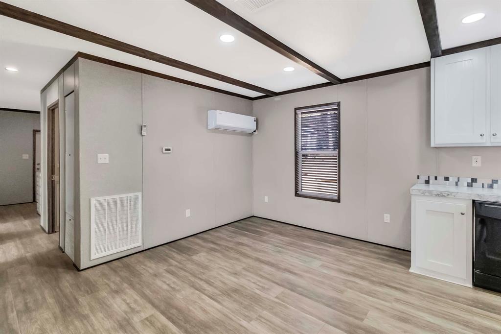 280 Holly Street, Goodrich, Texas image 14