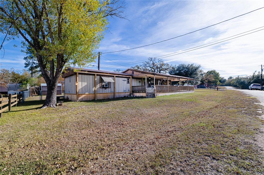 301 Glennwood Circle, Somerville, Texas image 17