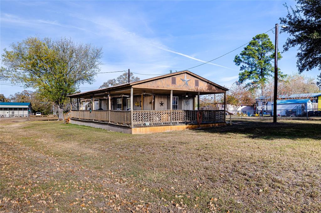 301 Glennwood Circle, Somerville, Texas image 1