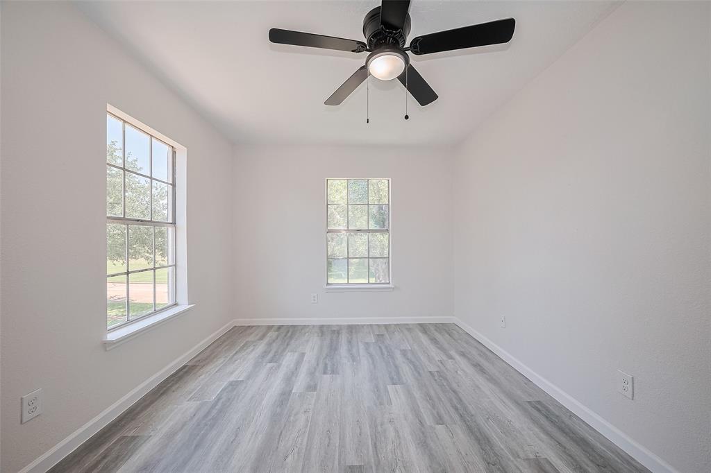 413 E Castle Harbour Drive, Friendswood, Texas image 39