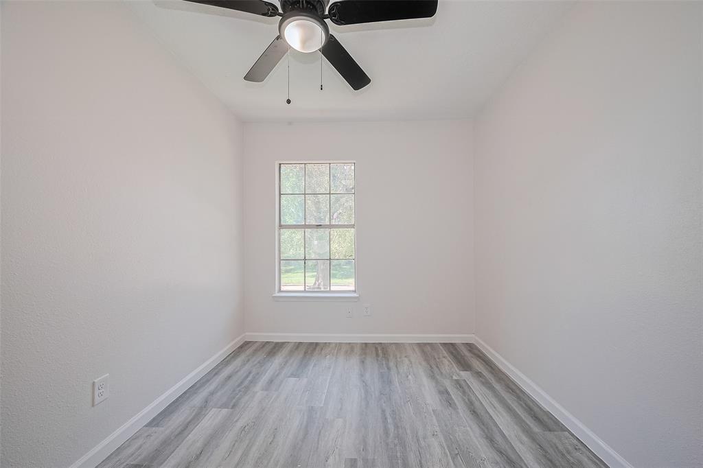 413 E Castle Harbour Drive, Friendswood, Texas image 41