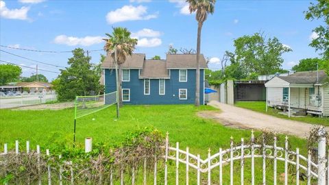 1229 Evanston Street Houston TX 77015