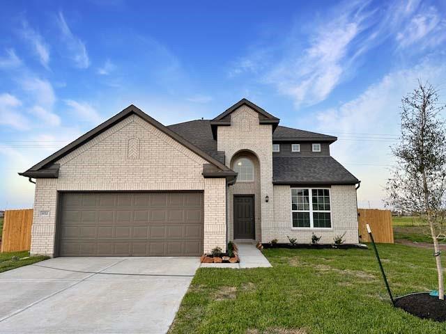 652 Woodhaven Lakes Drive, La Marque, Texas image 1