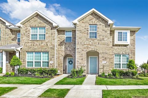 Townhouse in Humble TX 12723 Beatrice Terrace Drive.jpg