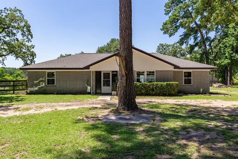 Single Family Residence in Cypress TX 12711 Pine Drive.jpg
