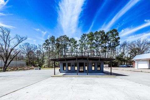 Photo of 407 S Home Street, Corrigan, TX 75939 (MLS # 50261150)