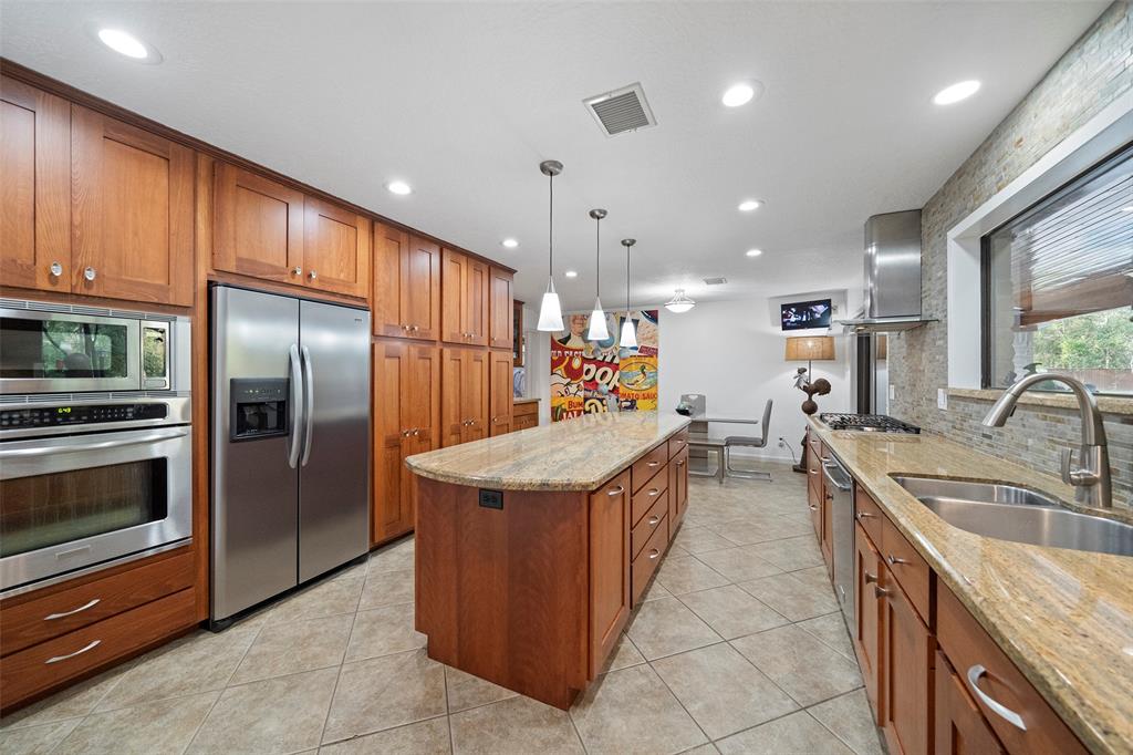 1501 Mistletoe Lane, Kingwood, Texas image 15