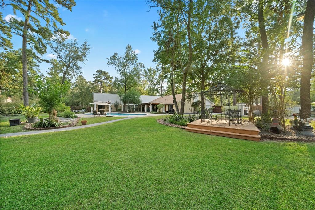 1501 Mistletoe Lane, Kingwood, Texas image 3