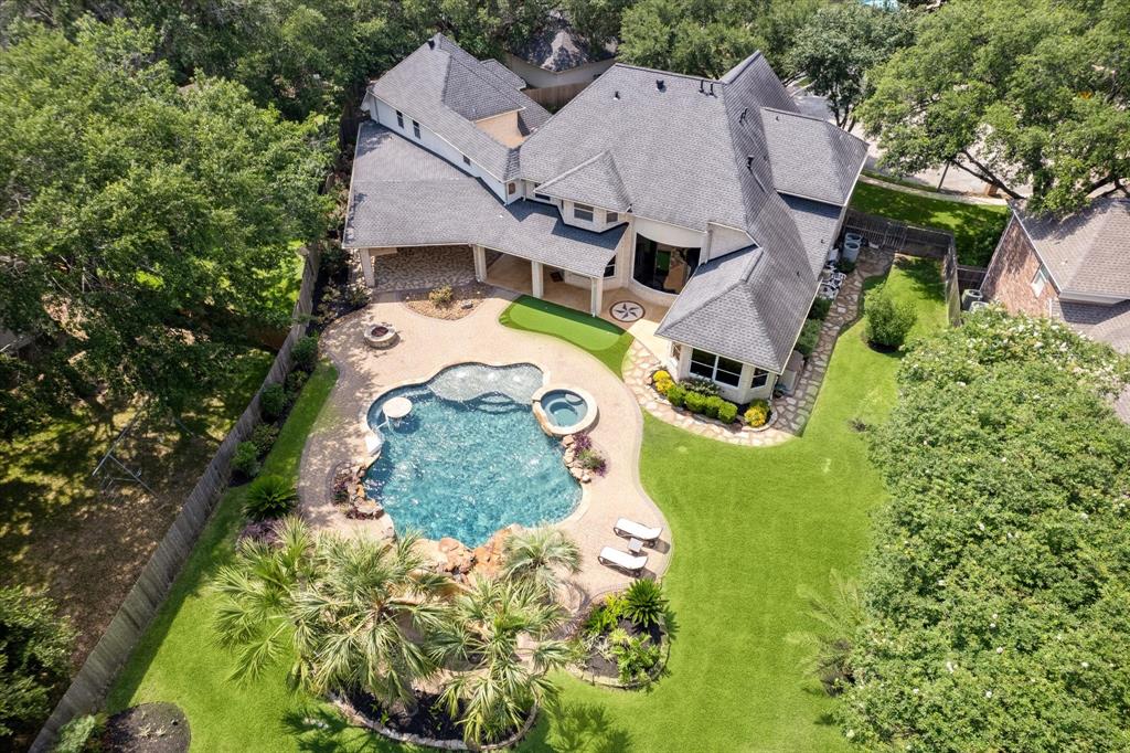 11511 Pecan Canyon Court, Tomball, Texas image 2