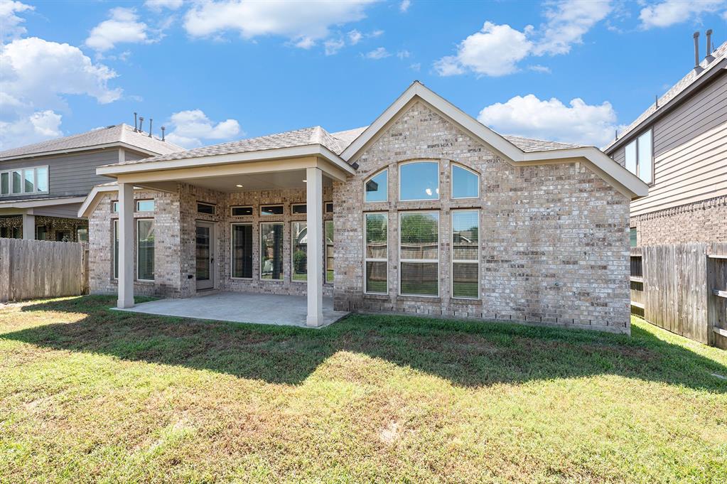 13511 Canyon Gale Lane, Pearland, Texas image 16