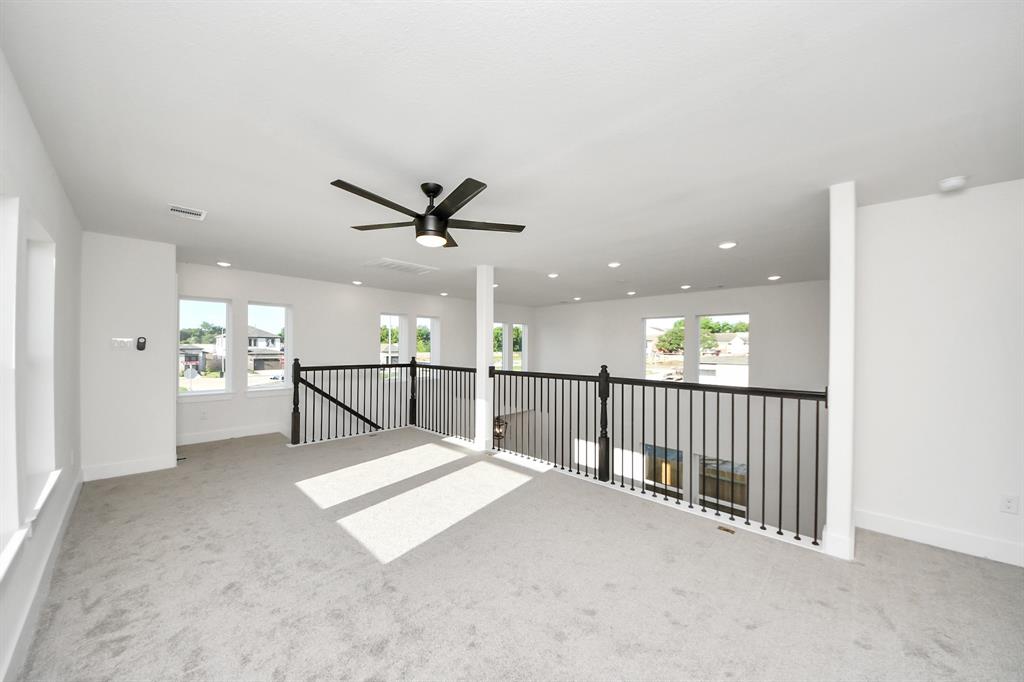 4324 Avron Drive, Stafford, Texas image 32