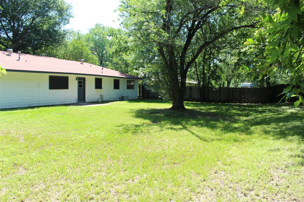 1314 Hooks Street, Crockett, Texas image 4