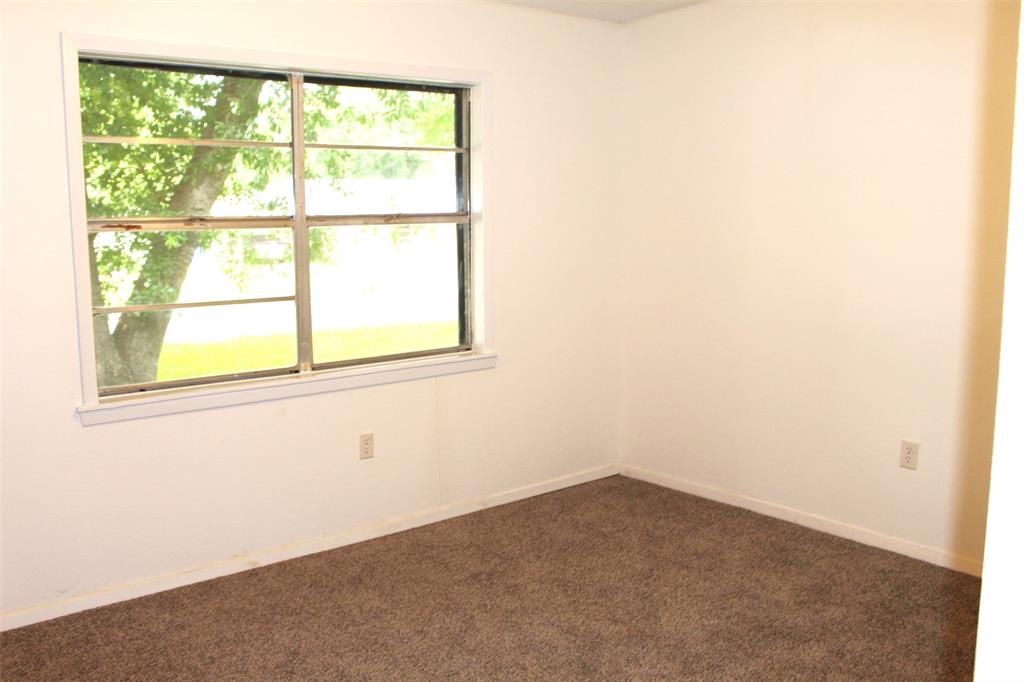 1314 Hooks Street, Crockett, Texas image 14