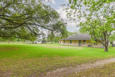 A home in League City