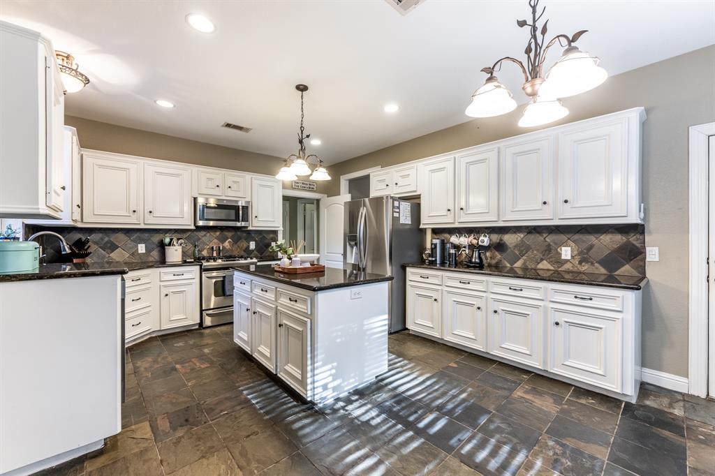 717 Overbrook Dr, Huntsville, Texas image 12