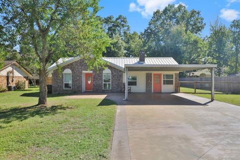 Photo of 110 Woods Lane, Coldspring, TX 77331 (MLS # 68213413)