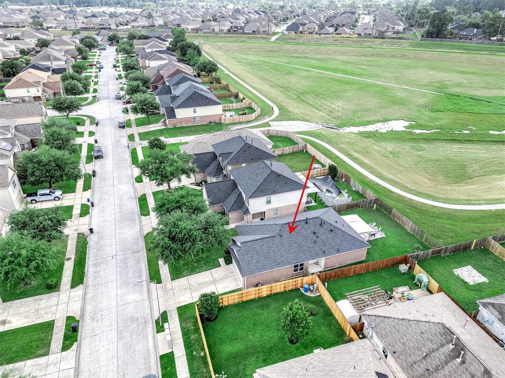 4918 Fair Oak Dale Lane, Humble, Texas image 38