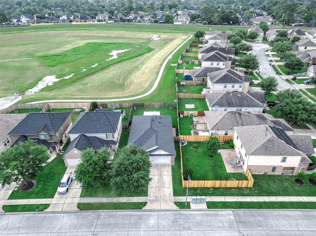 4918 Fair Oak Dale Lane, Humble, Texas image 37