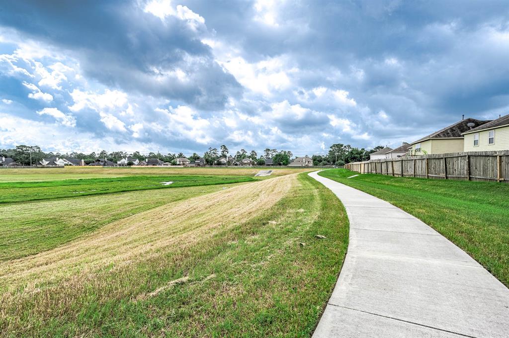 4918 Fair Oak Dale Lane, Humble, Texas image 34