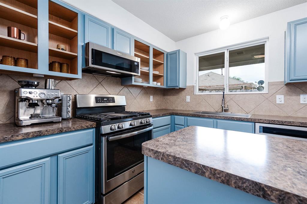 4918 Fair Oak Dale Lane, Humble, Texas image 13