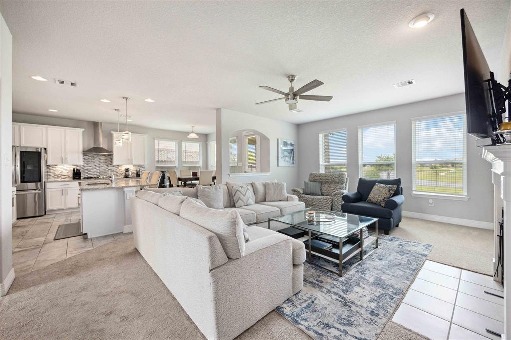 13815 Village Glen Lane, Rosharon, Texas image 5