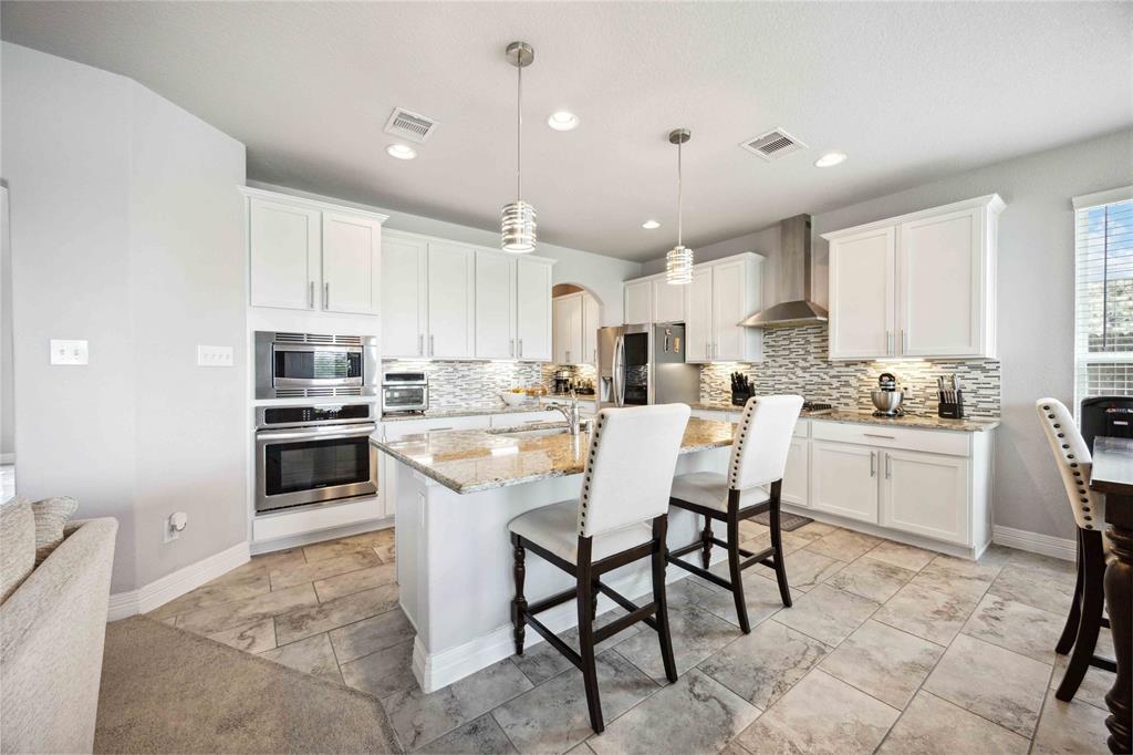 13815 Village Glen Lane, Rosharon, Texas image 4