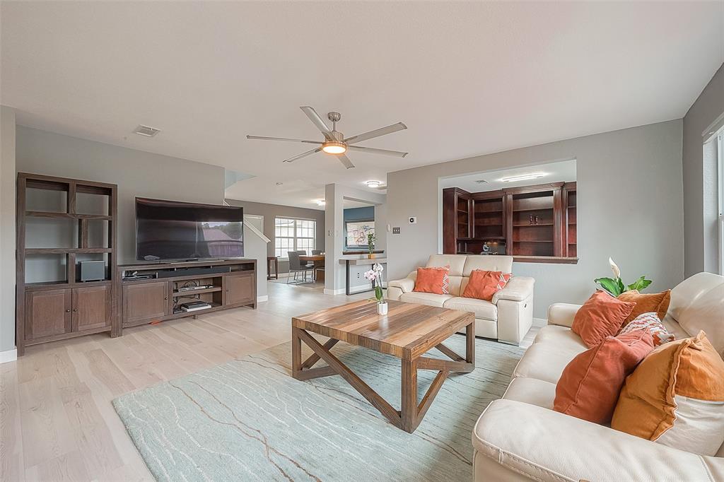 15251 Weeping Cedar Lane, Houston, Texas image 9