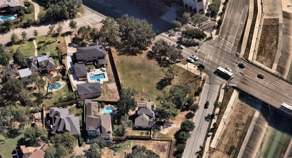 7552 Main Street