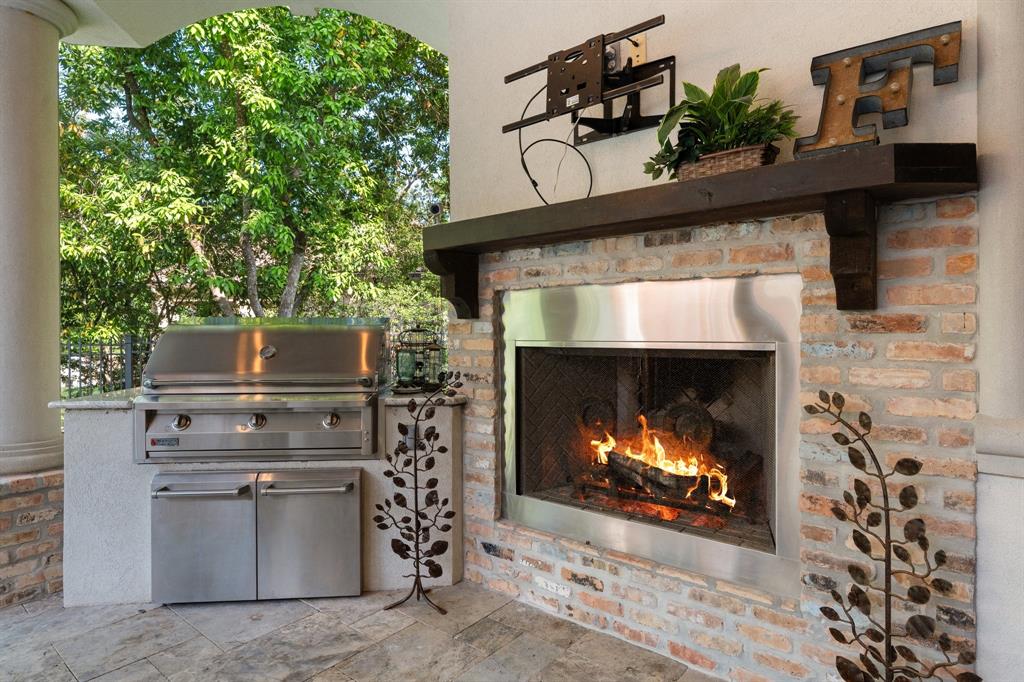 3 Maroon Creek Court, The Woodlands, Texas image 39