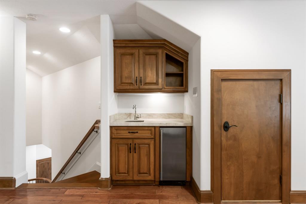 3 Maroon Creek Court, The Woodlands, Texas image 32