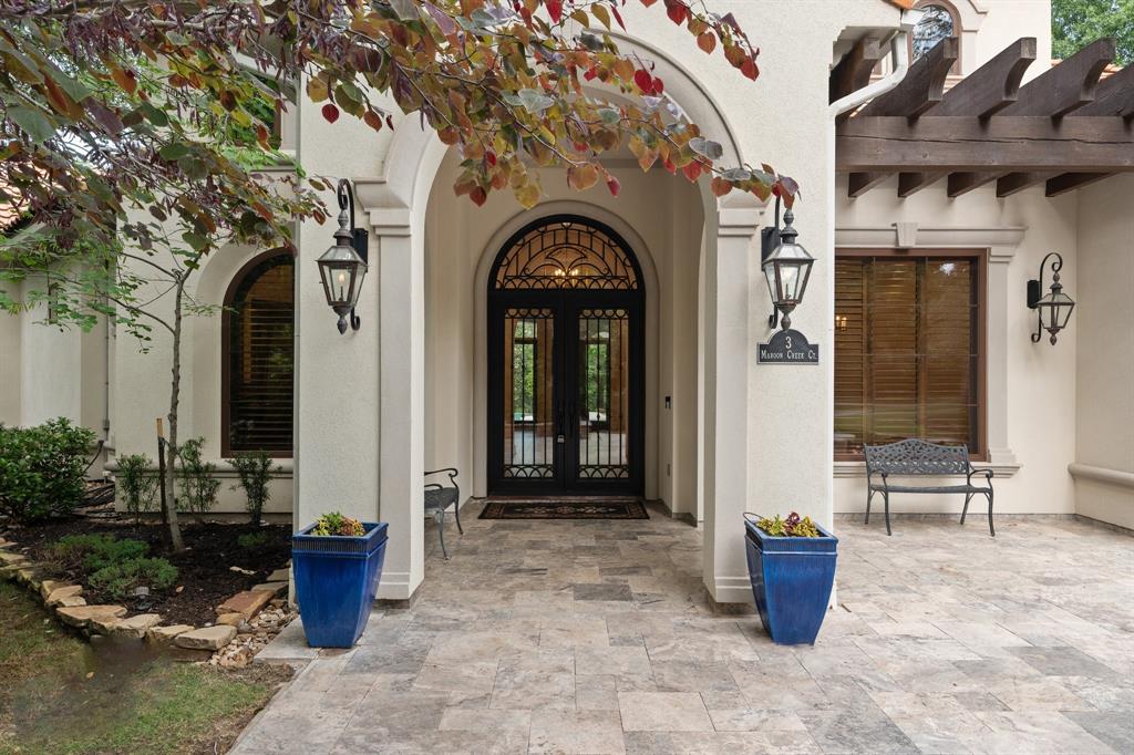 3 Maroon Creek Court