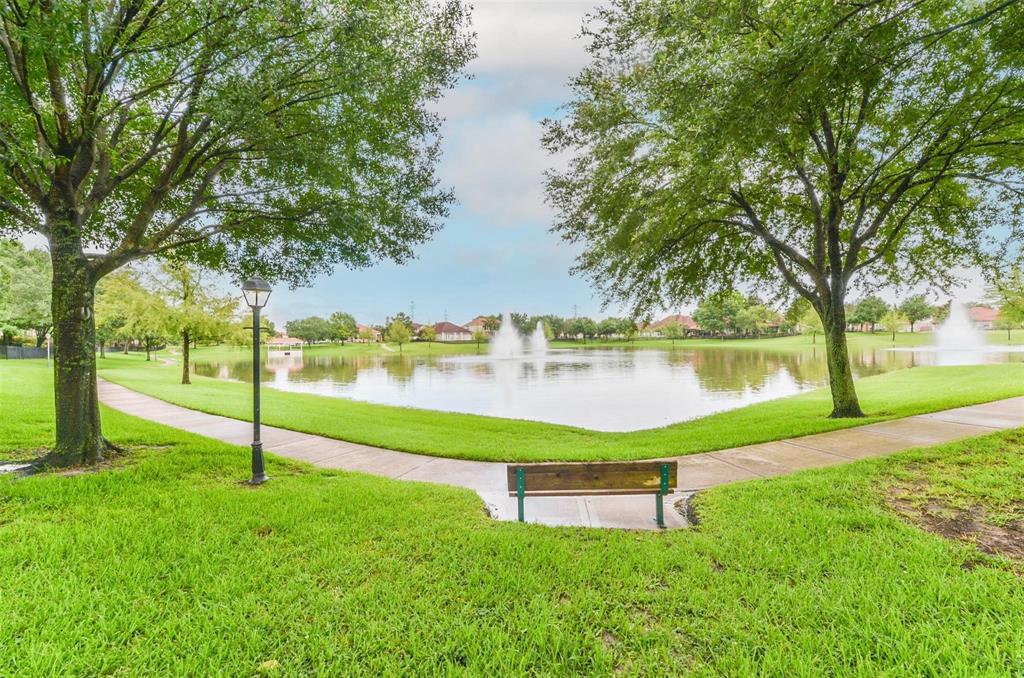 11 Spyglass Court, Jersey Village, Texas image 36
