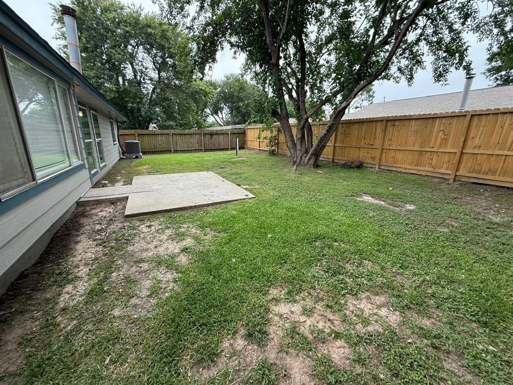 2812 Forest Hills Drive, League City, Texas image 9