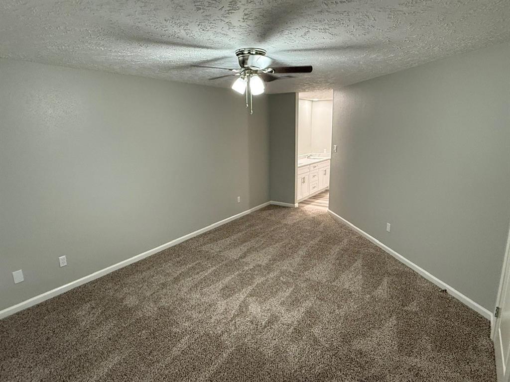 2812 Forest Hills Drive, League City, Texas image 40