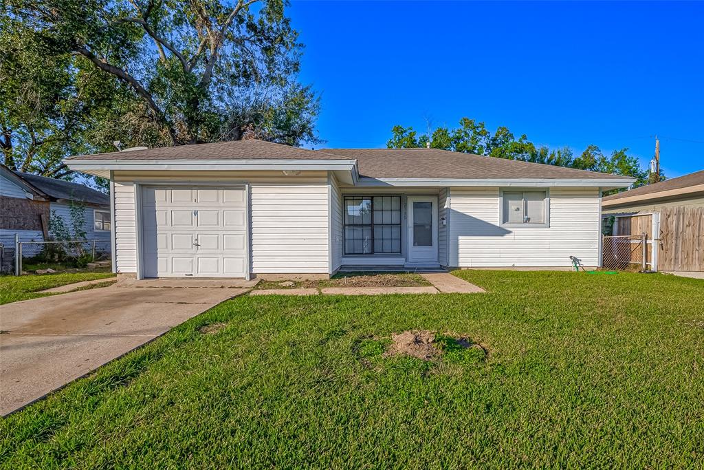 2715 Raymond Street, Pasadena, Texas image 1